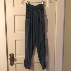 American Eagle Joggers